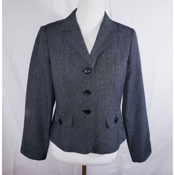 Sag Harbor Jackets & Blazers - Sag Harbor Black and Gray Blazer Size 6
